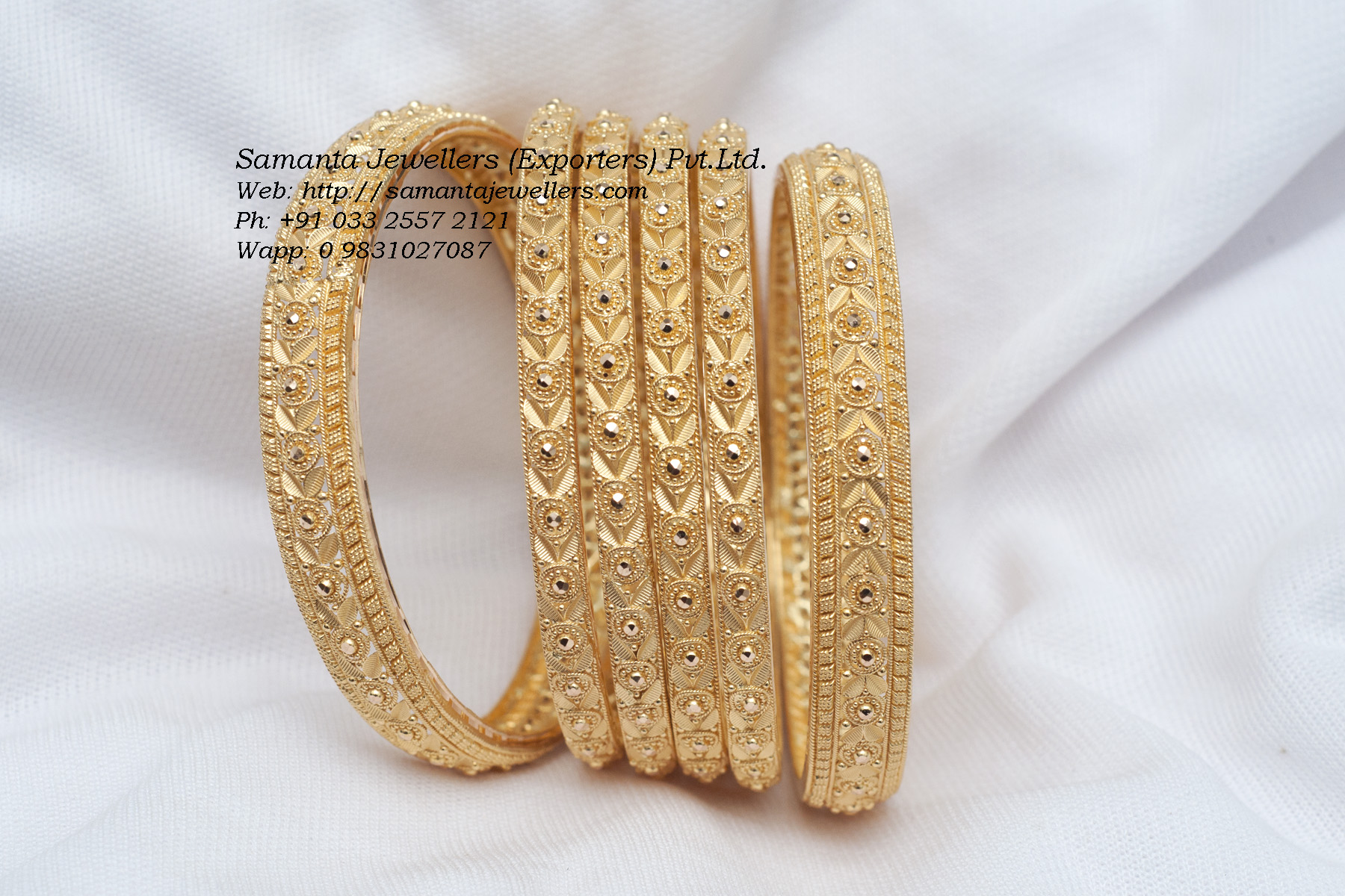 Latest Gold Bangle Churi Designs